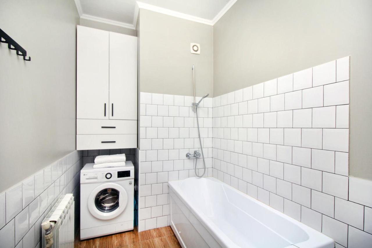 Perfect Spacious Apartment 356 알마티 외부 사진