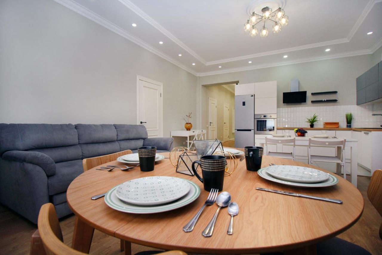 Perfect Spacious Apartment 356 알마티 외부 사진